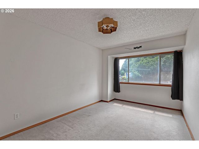 6929 Ne 15TH Ave, Portland, OR 97211