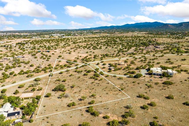28 Vereda Serena, Lot 2, Santa Fe, NM 87508