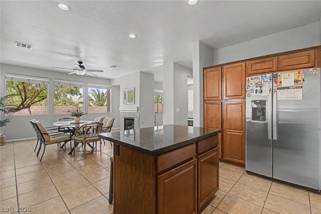 2424 Taragato Avenue, Henderson, NV 89052