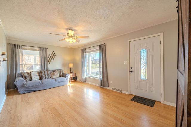 355 CENTRAL AVE, Savannah, TN 38372