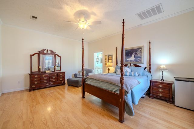 355 CENTRAL AVE, Savannah, TN 38372