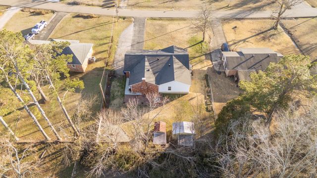 355 CENTRAL AVE, Savannah, TN 38372