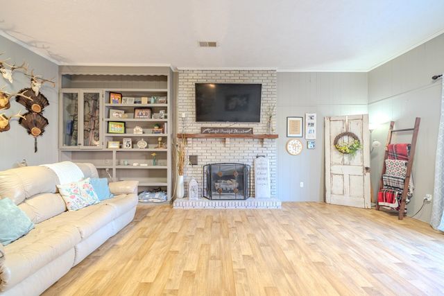 355 CENTRAL AVE, Savannah, TN 38372