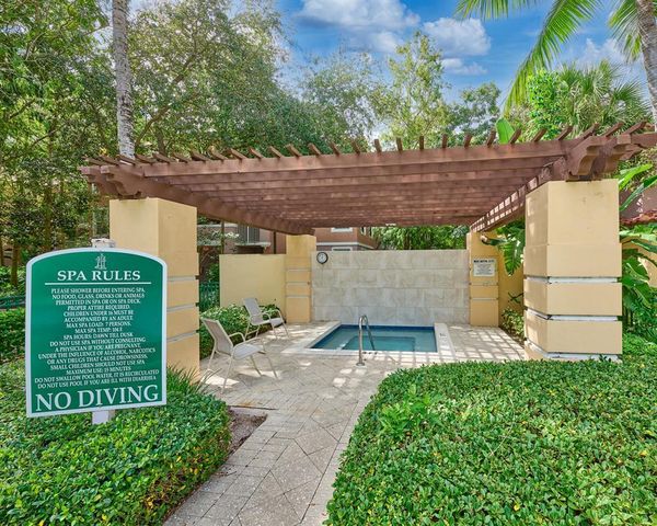 6562 W Sample Road 6562, Coral Springs, FL 33067