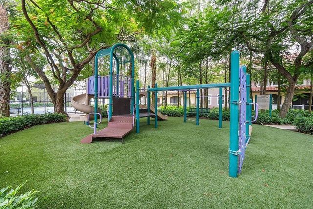 6562 W Sample Road 6562, Coral Springs, FL 33067