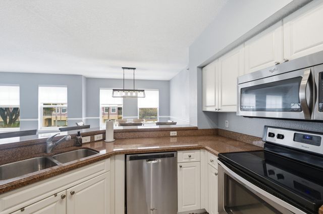 6562 W Sample Road 6562, Coral Springs, FL 33067