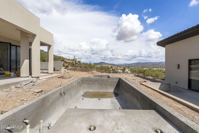 1730 W SENTINEL ROCK Road, Phoenix, AZ 85086