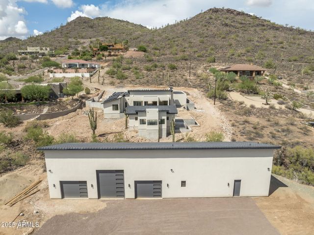 1730 W SENTINEL ROCK Road, Phoenix, AZ 85086