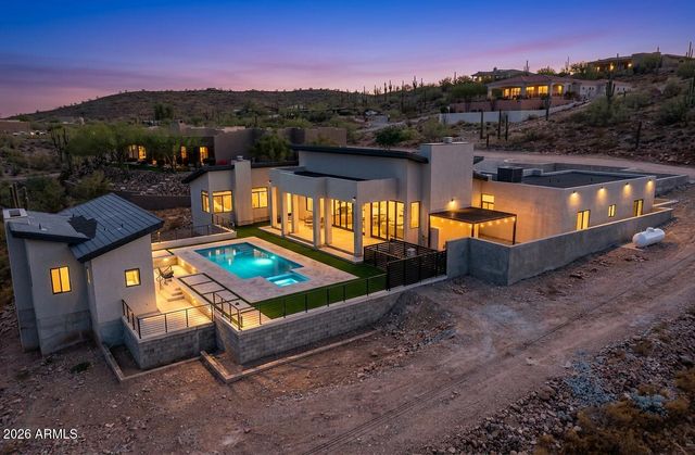 1730 W SENTINEL ROCK Road, Phoenix, AZ 85086