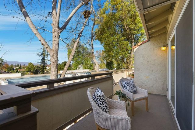 565 W Latimer Avenue, Campbell, CA 95008