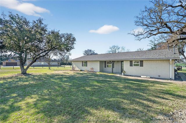 10054 Arnold Lane, Bryan, TX 77808
