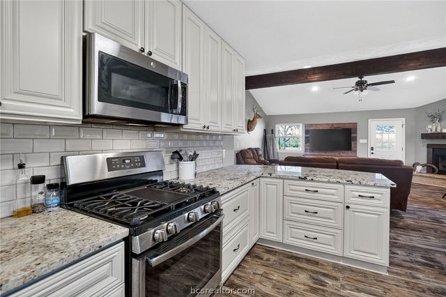 10054 Arnold Lane, Bryan, TX 77808