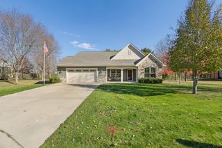 1448 Valley Creek Drive, New Richmond, WI 54017