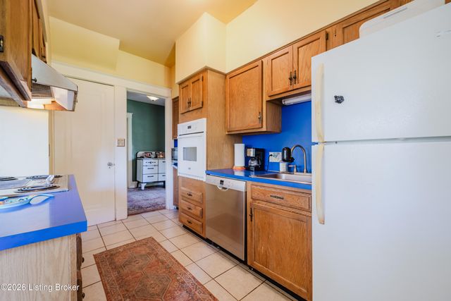 2232 Gladstone Ave, Louisville, KY 40205