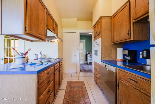 2232 Gladstone Ave, Louisville, KY 40205