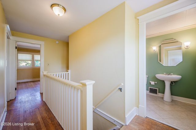 2232 Gladstone Ave, Louisville, KY 40205