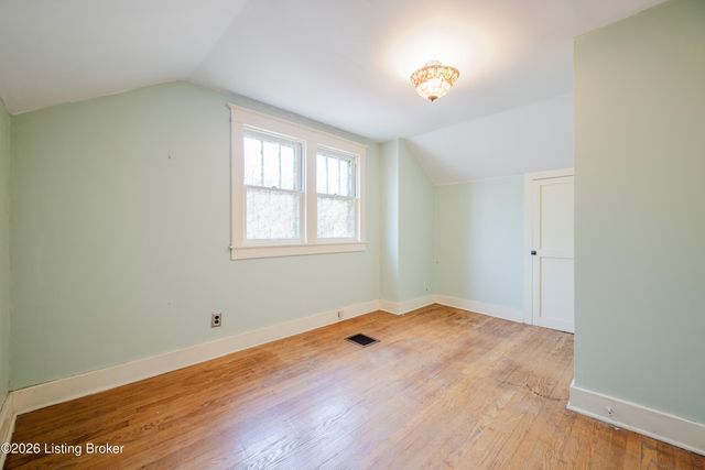 2232 Gladstone Ave, Louisville, KY 40205