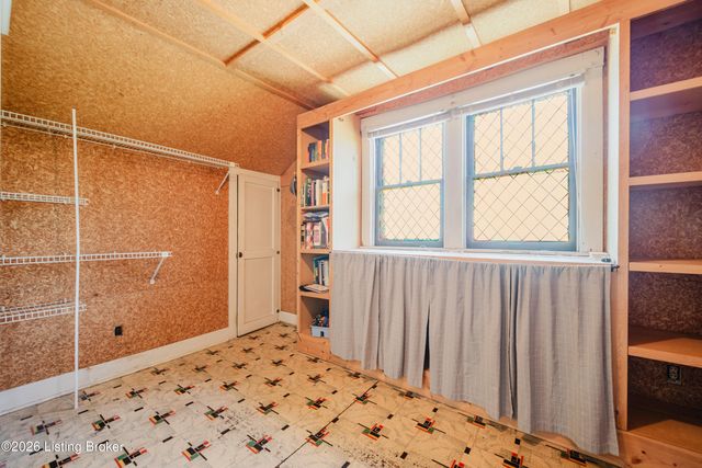 2232 Gladstone Ave, Louisville, KY 40205