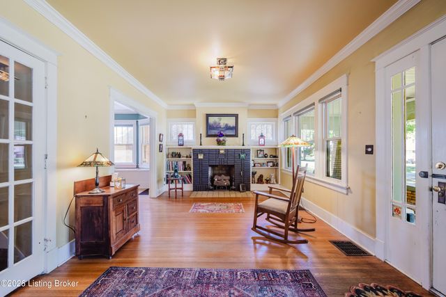 2232 Gladstone Ave, Louisville, KY 40205