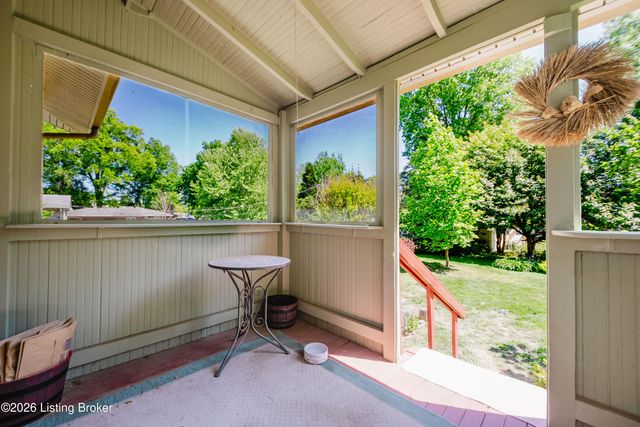 2232 Gladstone Ave, Louisville, KY 40205