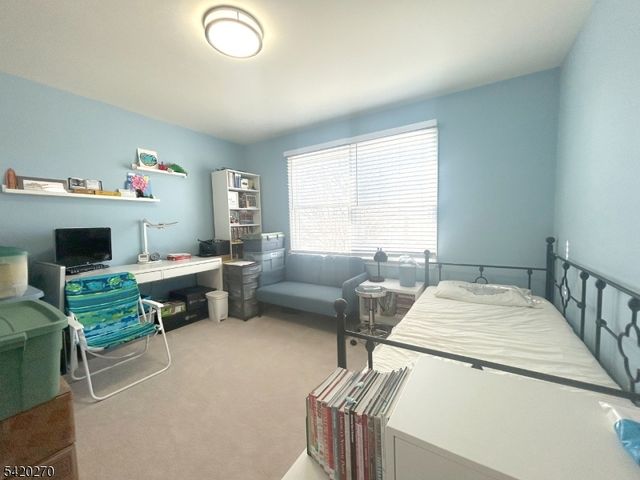 525 Stuyvesant Ave 2, Lyndhurst Twp., NJ 07071