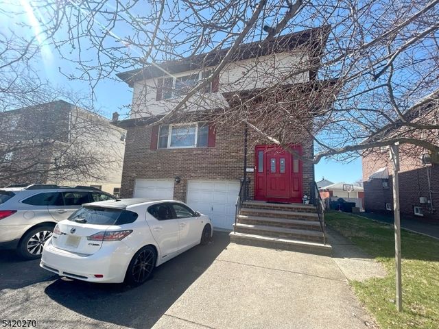 525 Stuyvesant Ave 2, Lyndhurst Twp., NJ 07071