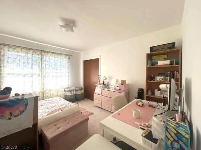 525 Stuyvesant Ave 2, Lyndhurst Twp., NJ 07071