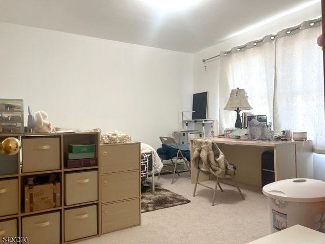 525 Stuyvesant Ave 2, Lyndhurst Twp., NJ 07071