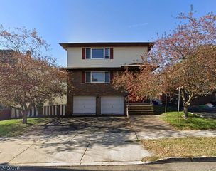 525 Stuyvesant Ave 2, Lyndhurst Twp., NJ 07071