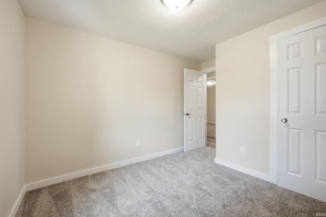 15115 Hedgebrook Drive, Huntertown, IN 46748