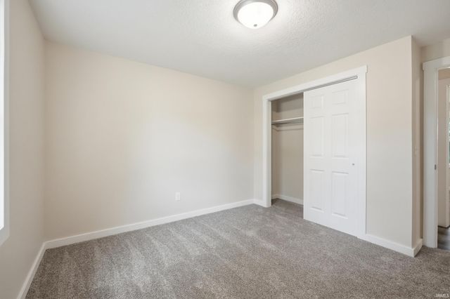 15115 Hedgebrook Drive, Huntertown, IN 46748