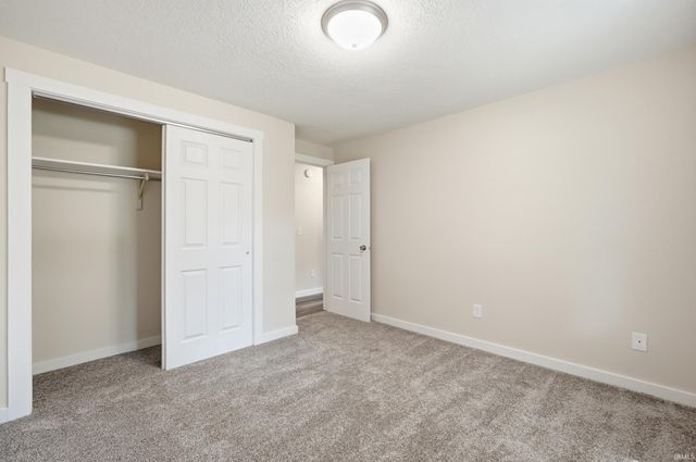 15115 Hedgebrook Drive, Huntertown, IN 46748