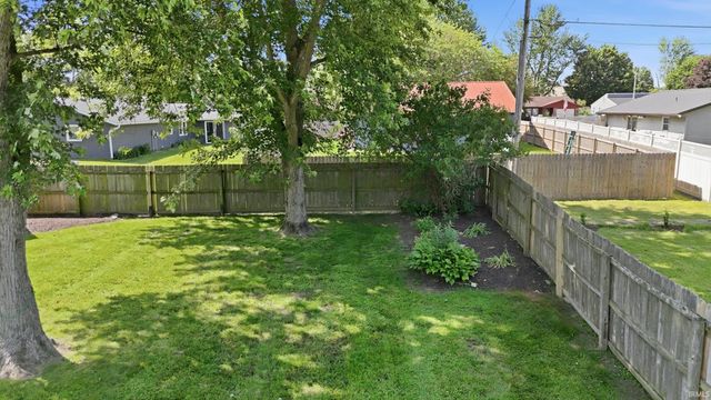 15115 Hedgebrook Drive, Huntertown, IN 46748