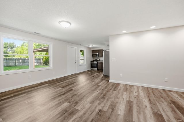 15115 Hedgebrook Drive, Huntertown, IN 46748