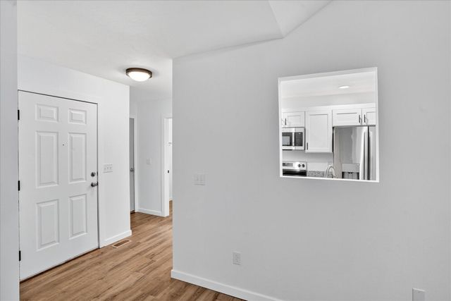 1027 South Missouri Avenue, Springfield, MO 65807