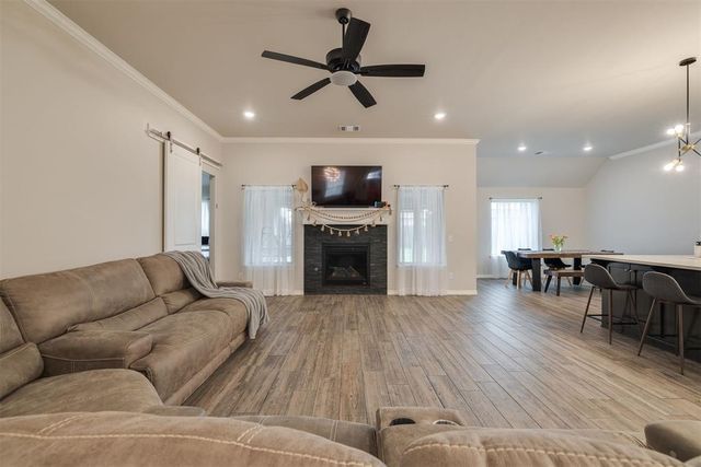 801 Bison Crossing Drive, Yukon, OK 73099