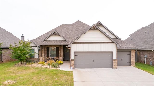 801 Bison Crossing Drive, Yukon, OK 73099