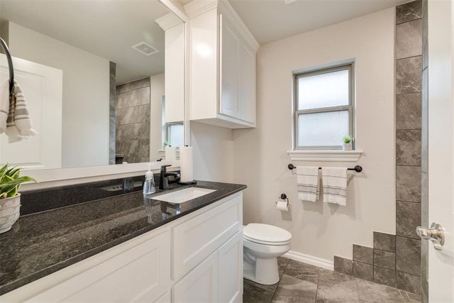 801 Bison Crossing Drive, Yukon, OK 73099