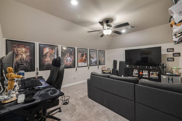 801 Bison Crossing Drive, Yukon, OK 73099