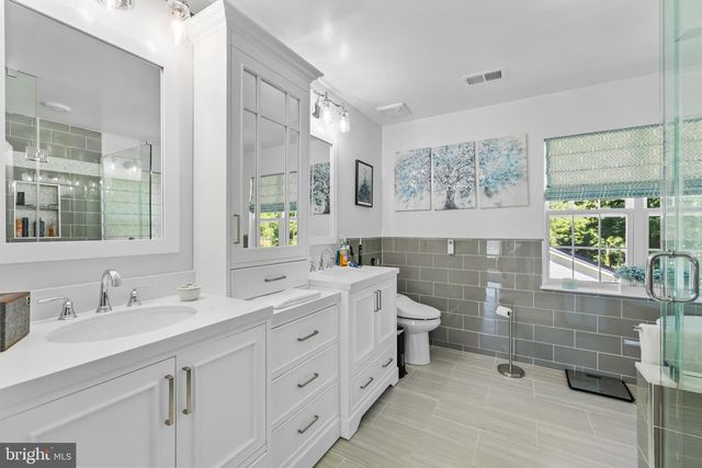 2764 OMISOL RD, Woodbridge, VA 22192