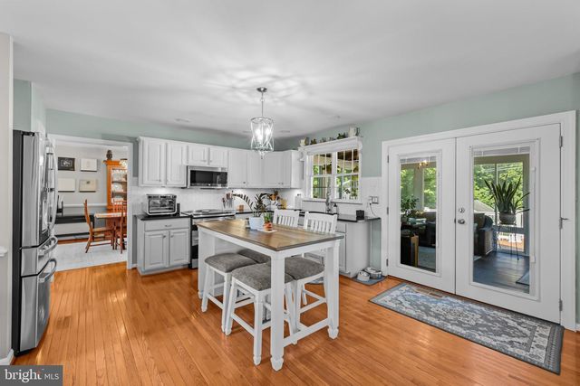 2764 OMISOL RD, Woodbridge, VA 22192