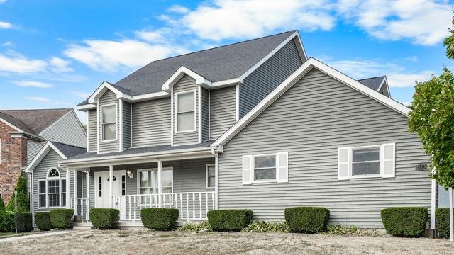 1103 Prestwick Point, Champaign, IL 61822