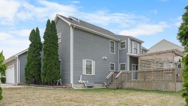 1103 Prestwick Point, Champaign, IL 61822