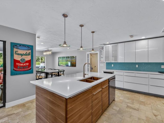 3331 3rd AVE NW, Naples, FL 34120
