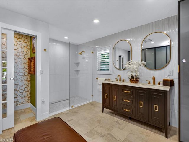 3331 3rd AVE NW, Naples, FL 34120