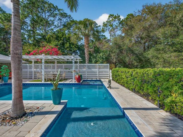 3331 3rd AVE NW, Naples, FL 34120