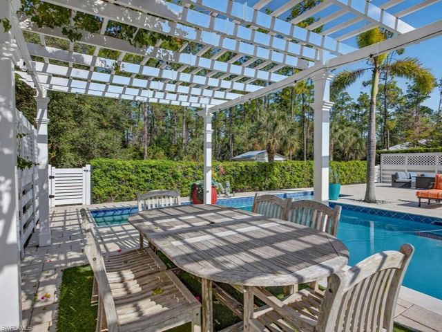 3331 3rd AVE NW, Naples, FL 34120