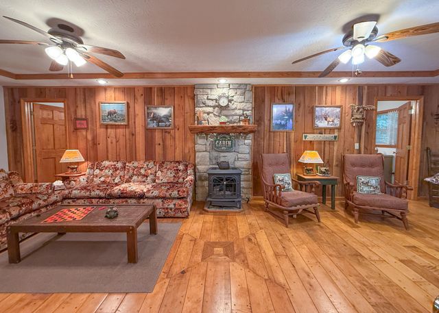 974 Adams Acres Road, Wellington, KY 40387