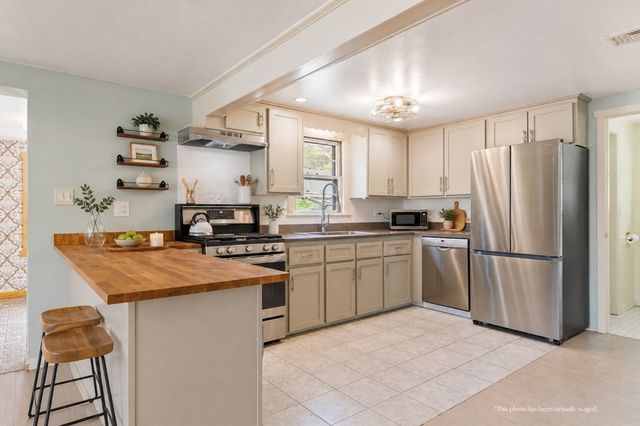 167 Townsend Harbor Road, Lunenburg, MA 01462
