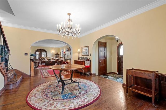 8 Orchard Place, Excelsior Springs, MO 64024